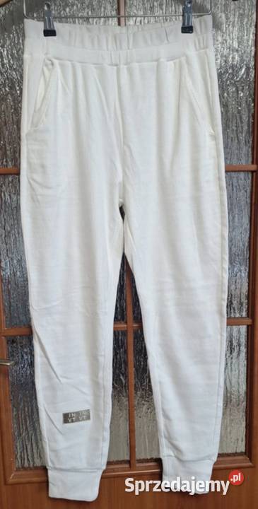 Spodnie dresowe MEGI rozmiar LXL kremowe w