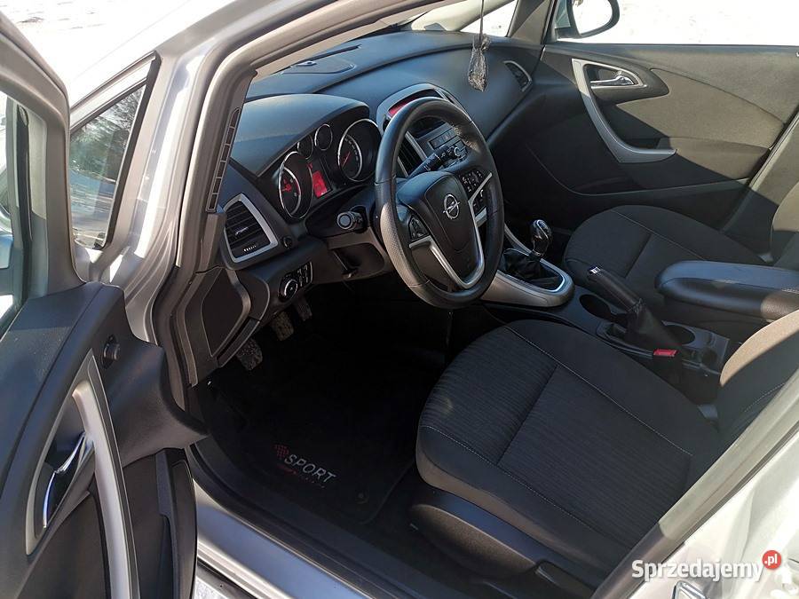 Opel Astra J 17 Isuzu Polski Salon
