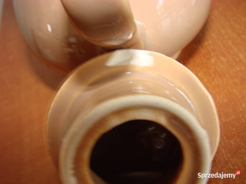 porcelitowy czajniczek do zaparzania herbaty Pruszcz Gdański