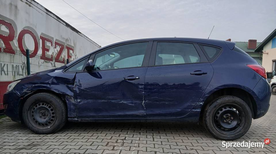 Opel Astra 14 benzyna 101KM Busko-Zdrój