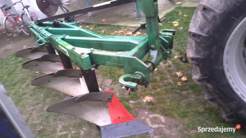 Pług zagonowy 4 skibowy nieuszkodzony Pługi świętokrzyskie Trzebica