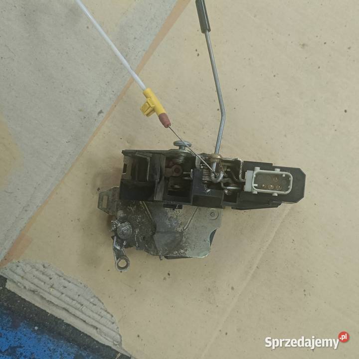 Zamek drzwi lewy tył BMW E39