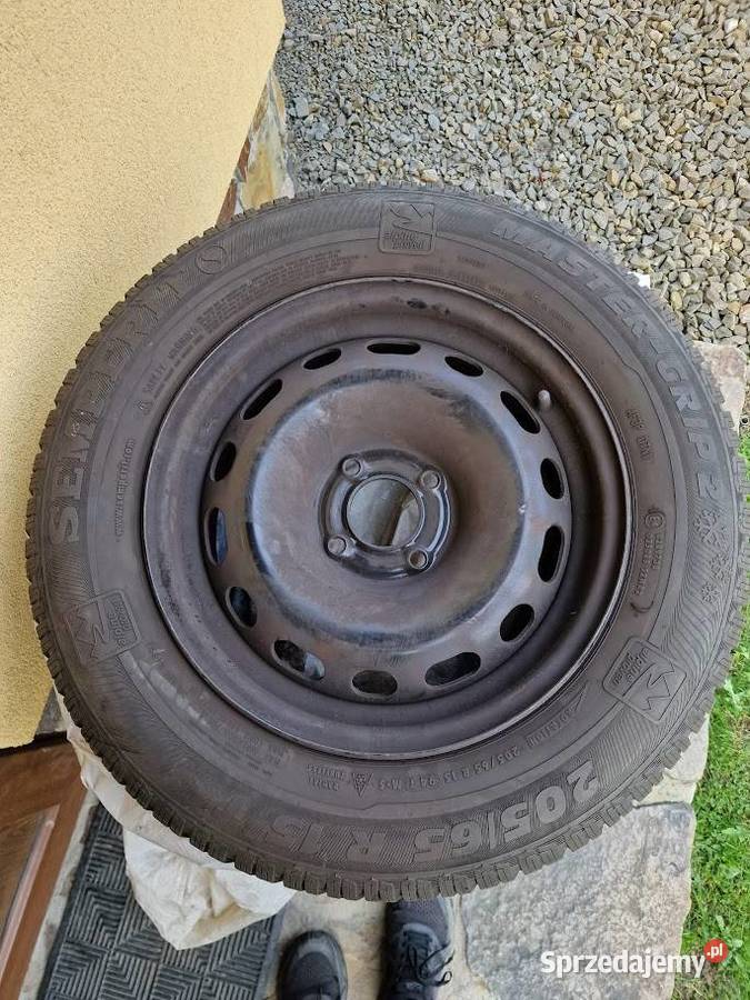Sprzedam opony zimowe 20565r15 Hłomcza
