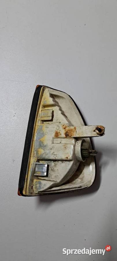 Kierunkowskaz prawy Mercedes W123 ARIC super osobowe Luzino