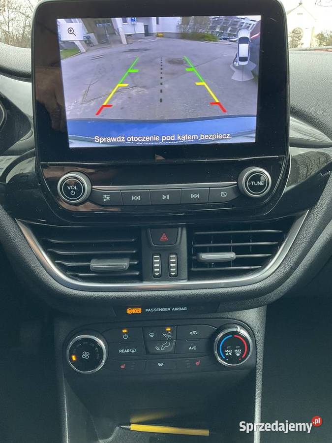 Ford Fiesta mk8 10 EcoBoost 100 Titanium 2019 r światła LED Ford Warszawa