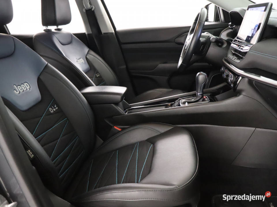 Jeep Compass 4xe kamera cofania Bielany Wrocławskie