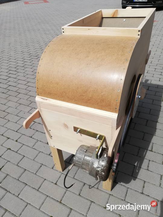 Młynek Wialnia do czyszczenia zboża Radostów Drugi sprzedam