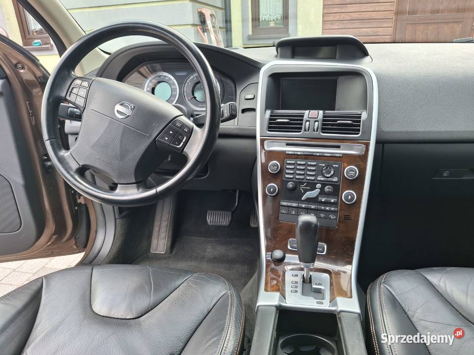Volvo XC 60 t6 summum mały przebieg 4x4 Stale
