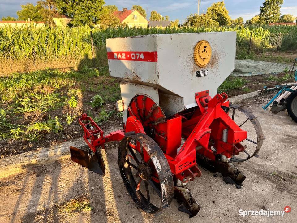 Sadzarka do ziemniaków Czyżew sprzedam