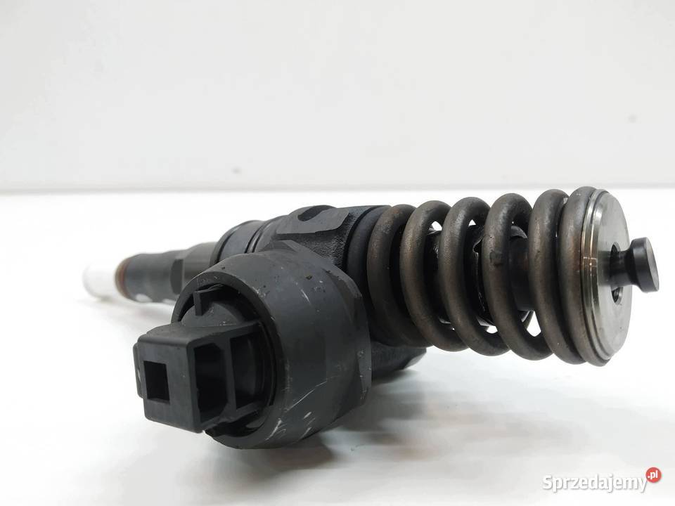 POMPOWTRYSKIWACZ 038130073AR 19 TDI VW Pompowtryskiwacze