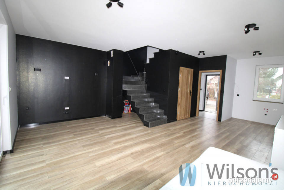 Dom wolnostojący Dobrzykowice 755m2 3 piętra i więcej