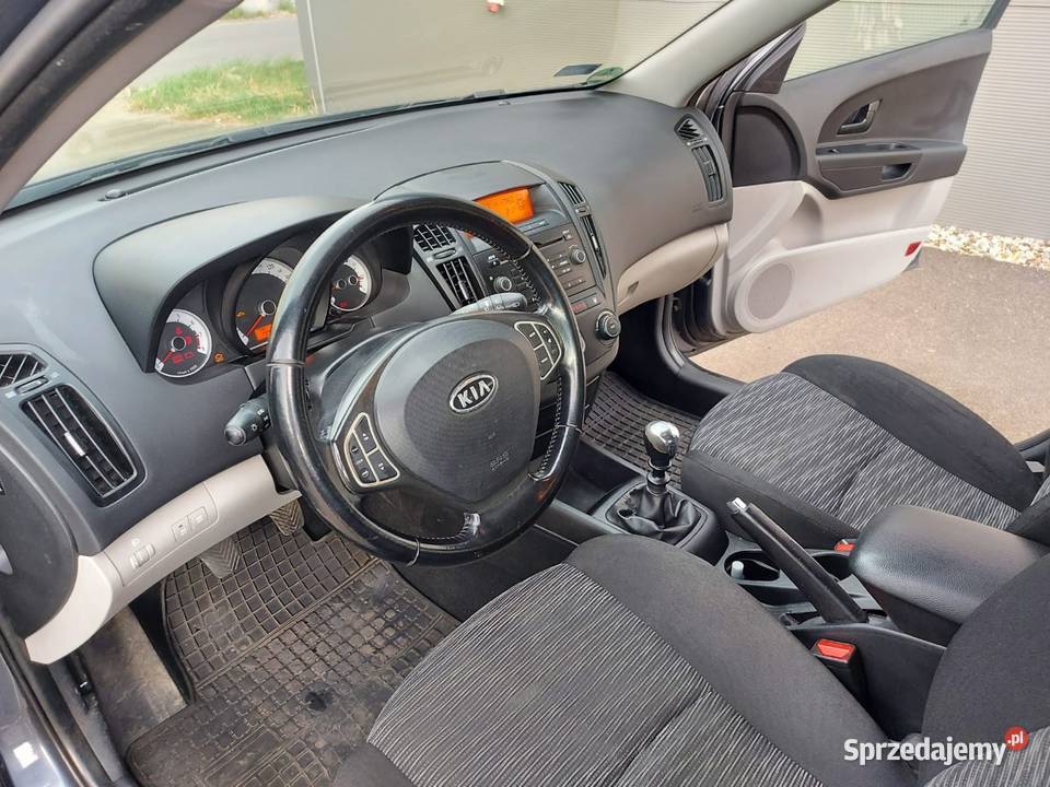 KIA CEED 2009r 16 16V benzyna gaz 126 Przeb189k serwisowany w ASO