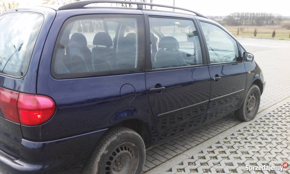 siedmio osobowe auto sprzedam welurowa tapicerka Alhambra Foshuta