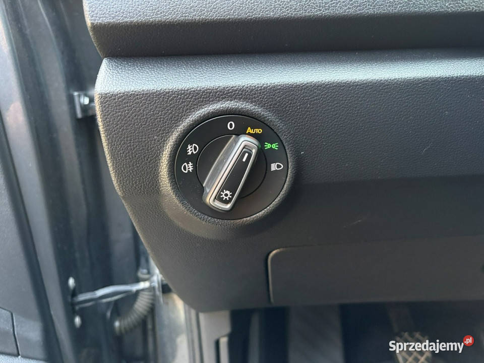 Volkswagen TRoc 16 TDI 115 Navi CarPlay Czujniki Volkswagen sprzedam