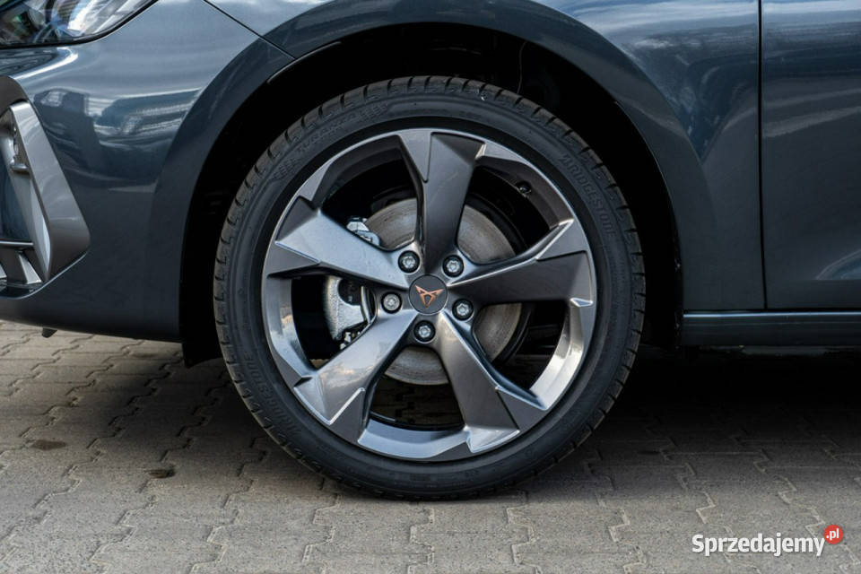 Cupra Leon Sportstourer 15 TSI 150 Dostępny ręki Łódź sprzedam