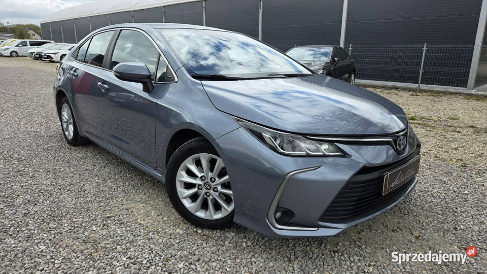 Toyota Corolla 18 HSD 122 Salon FV 23 Kamera Otwock Mały sprzedam