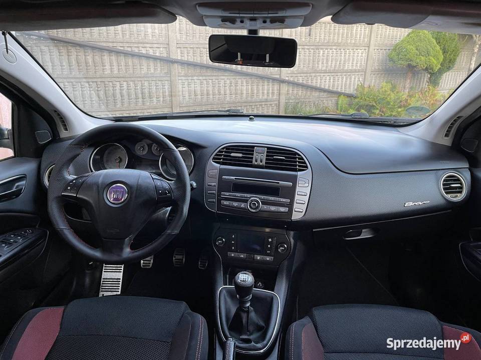 Fiat bravo Tjet 150 koni benzyna Klima Alu 18 czarny Częstochowa sprzedam