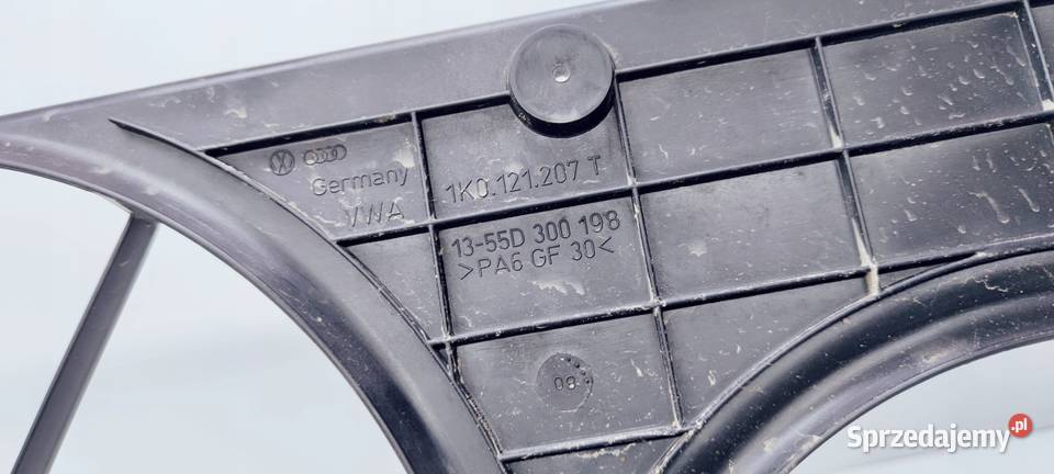 OBUDOWA WENTYLATORÓW AUDI VW SEAT 1K0121207T Przystajń