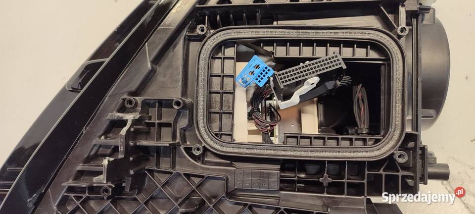 MERCEDES W247 LAMPA LEWY PRZÓD RHD ANGLIK