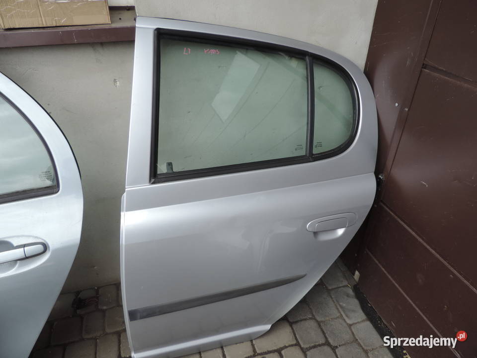 TOYOTA YARIS I 5D FL DRZWI LEWY TYŁ 1E7 małopolskie Nowy Sącz