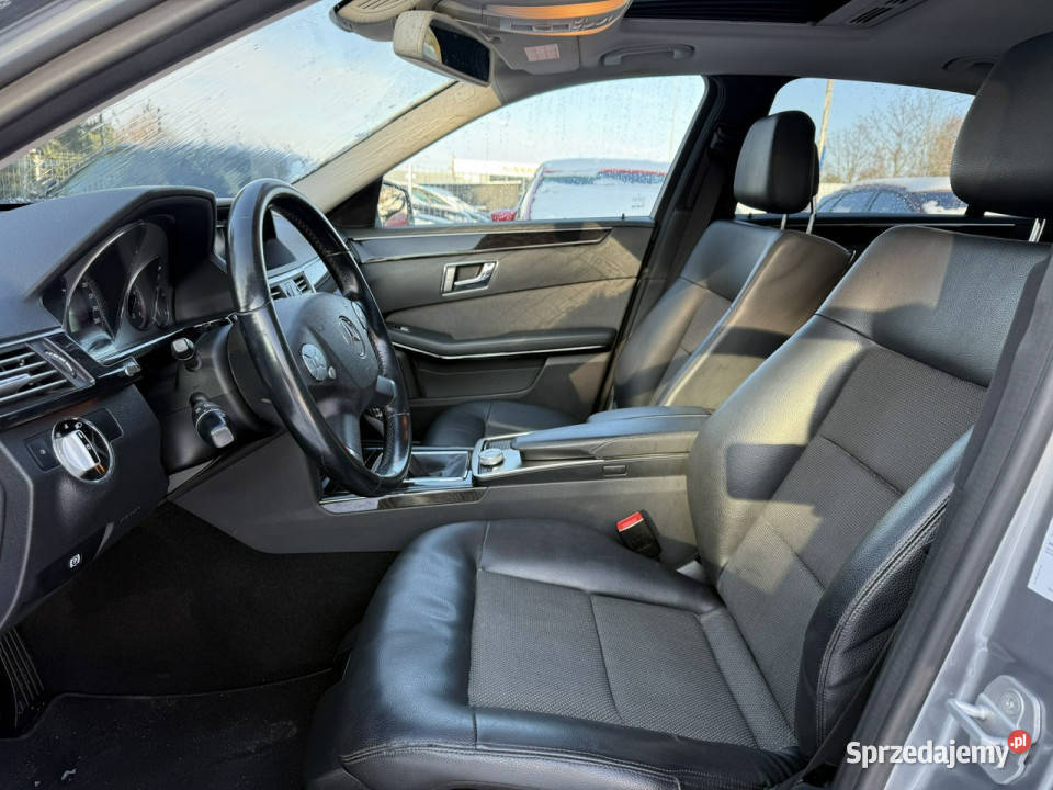 Mercedes E 200 184 Bogata Gwarancja Przebiegu elektrochrom. lusterka boczne Przeźmierowo sprzedam