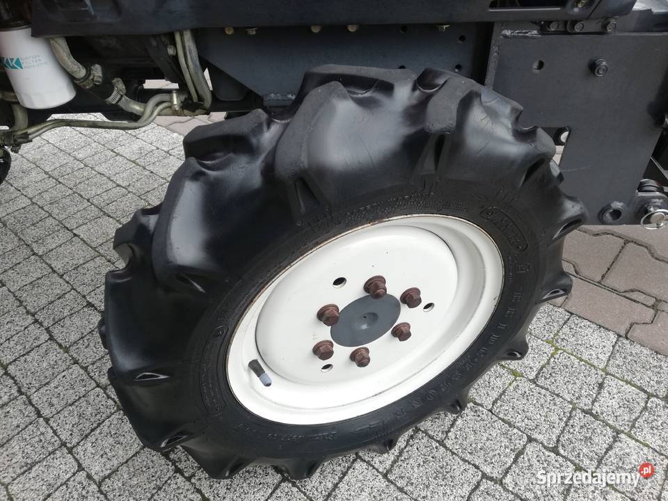 Traktor japoński KUBOTA Aste A15 diesel Pług Kobiele Wielkie