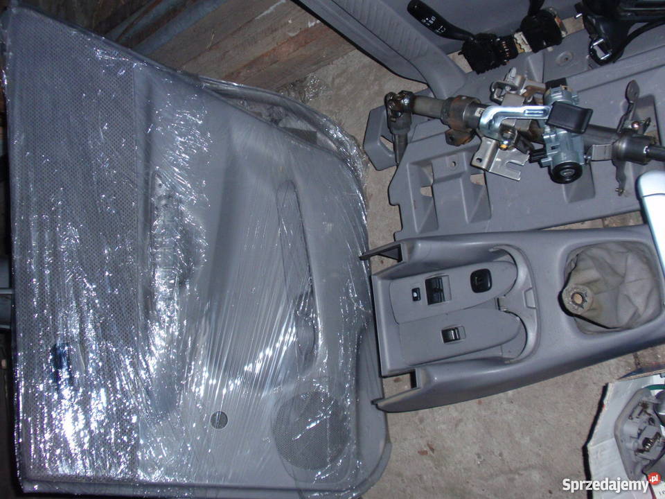 MAZDA PREMACY 20 DITD 2003 SREBRNA 105 000 osobowe świętokrzyskie Starachowice