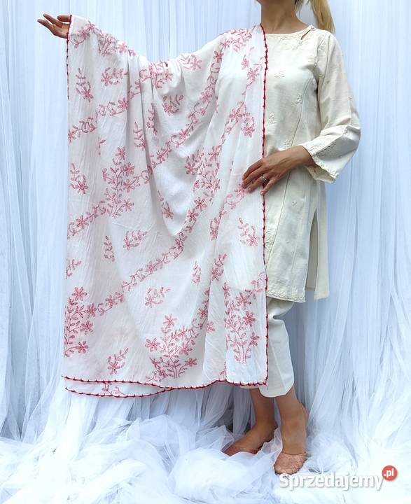 Duża chusta szal dupatta haftowana biała bawełna