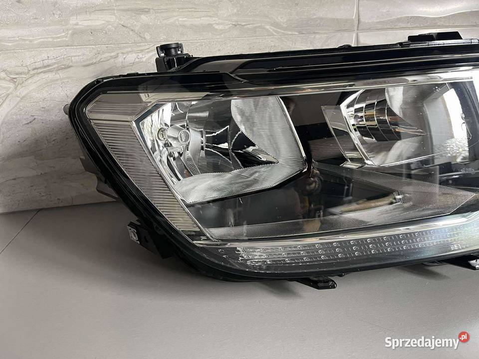 VW TIGUAN 2 PRAWA LAMPA PRZÓD 20152020 KOMPLETNA osobowe Ostroróg