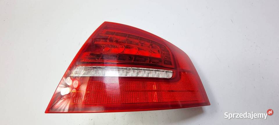 LAMPA PRAWA TYŁ AUDI S8 D3 4E0945096H Lipno