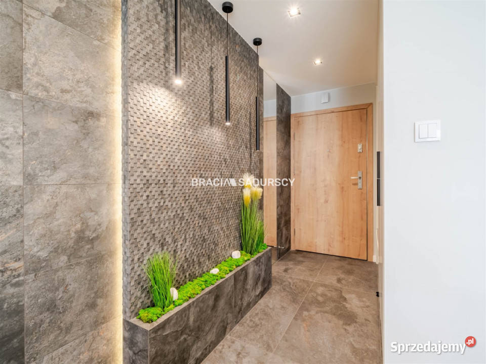 Mieszkanie Kraków Dworska 69m2 3 pokojowe apartamentowiec
