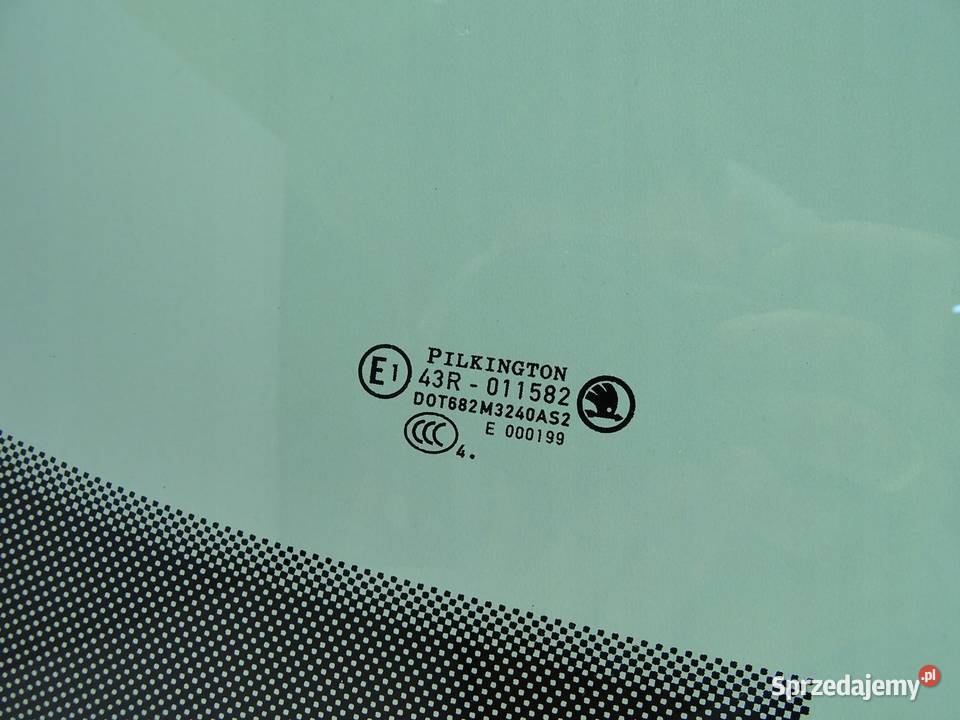 SZYBA DRZWI PRAWA PRAWY PRZÓD PRZEDNIA SKODA Drzwi małopolskie