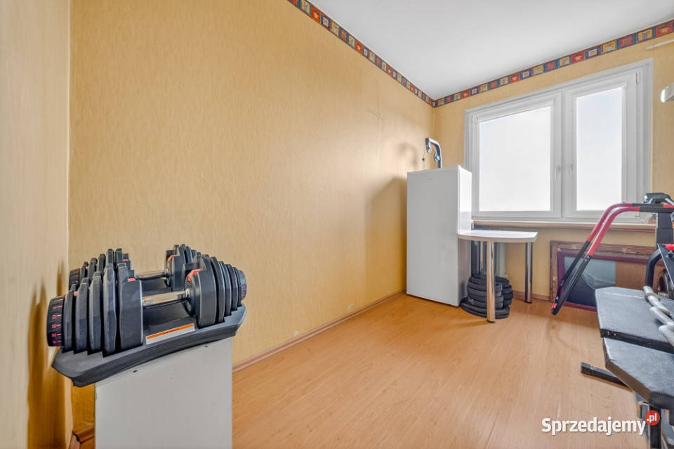 4 pokoje oddzielna kuchnia balkon w centrum Rok budowy 1988 Stargard