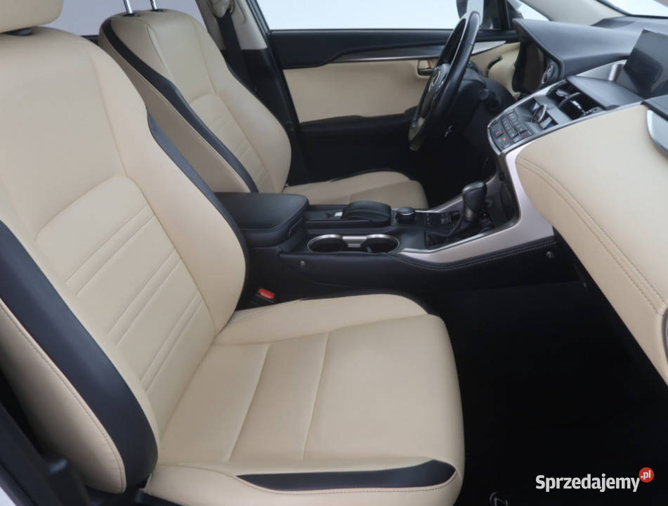 Lexus NX 300h SUV Bielany Wrocławskie