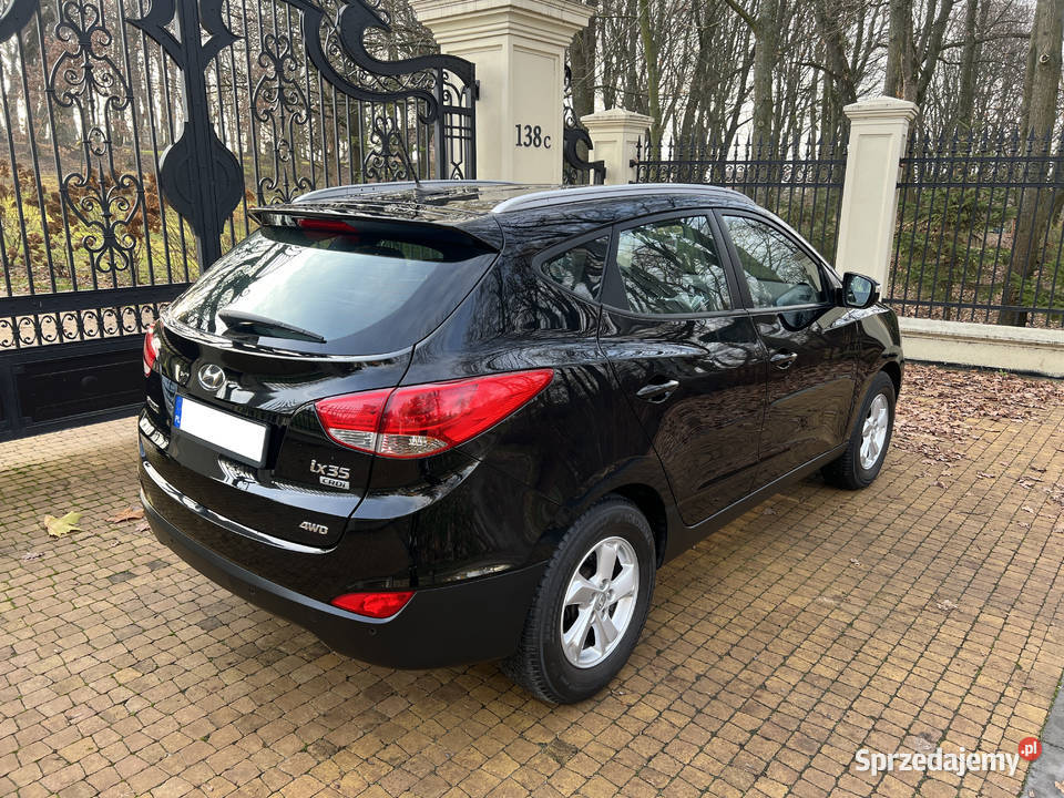 Hyundai ix35 20 CRDi 184 4WD 4x4 Premium nieuszkodzony świętokrzyskie Nowa Słupia