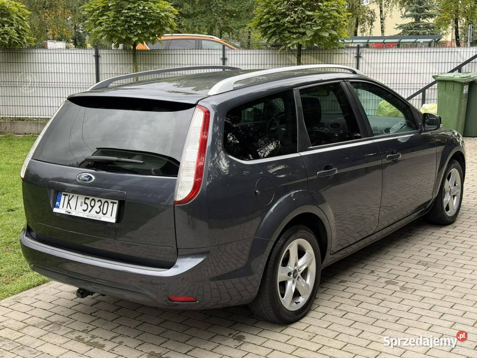Ford Focus 18 Benzyna Serwisowany Gwarancja przyciemniane szyby Ford Piekoszów