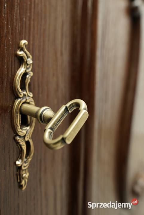 Dębowa komoda z lat 20tych w stylu secesyjnym wielkopolskie Jerka