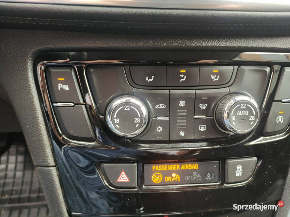 Opel Mokka X 14 140 Cosmo niski przebiegsalon I elektrycznie ustawiane fotele