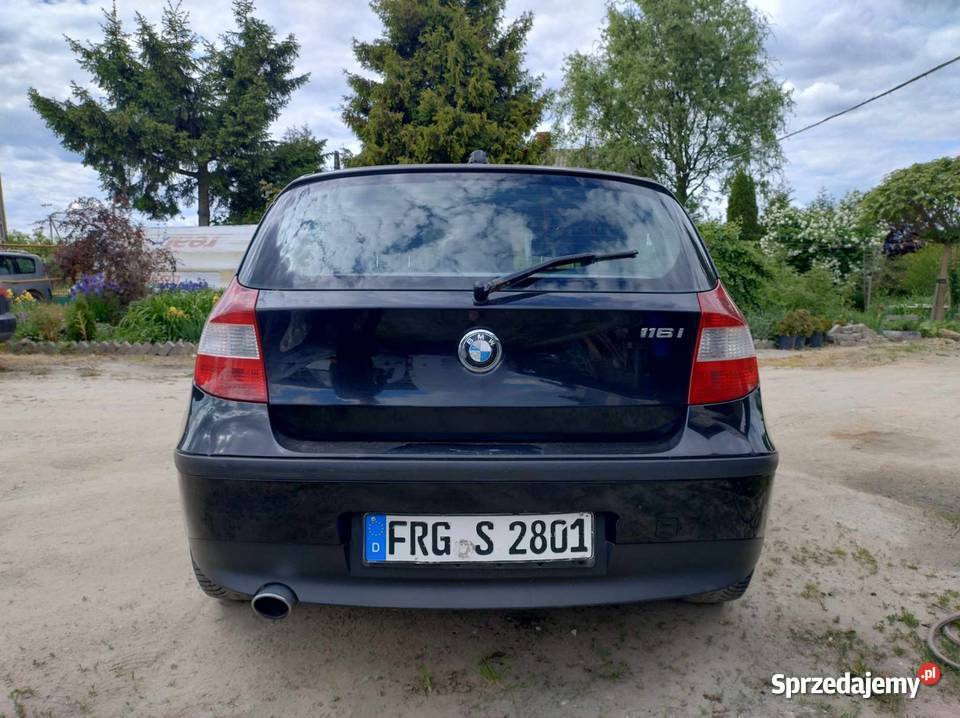 BMW SERIA 1 116i 16 BENZYNA 2004 małe miejskie Seria 1 Konie