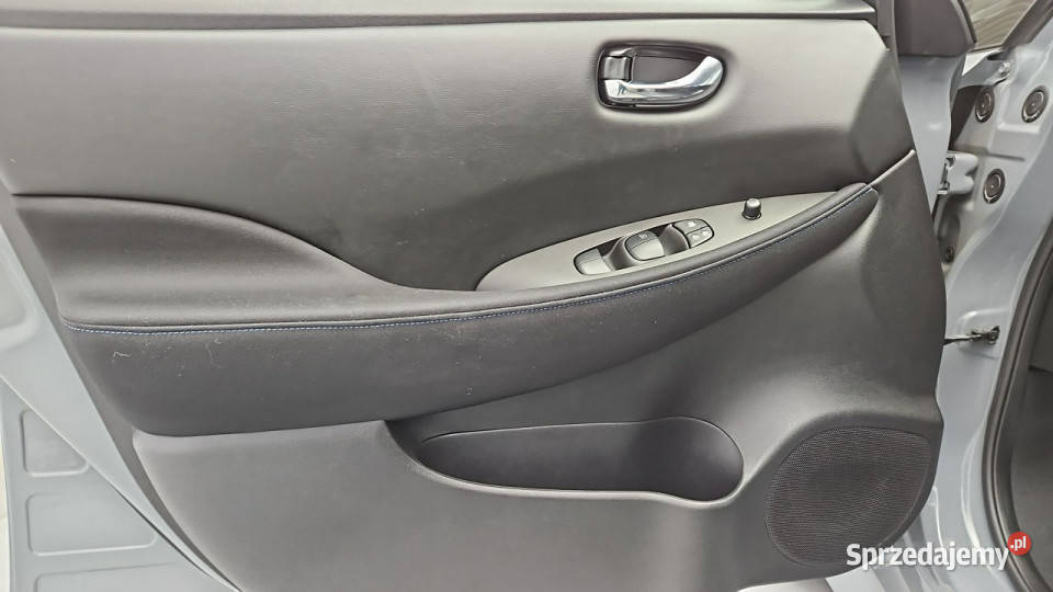 Nissan Leaf 40kWh Acenta Z Polskiego Salonu wspomaganie kierownicy Warszawa sprzedam