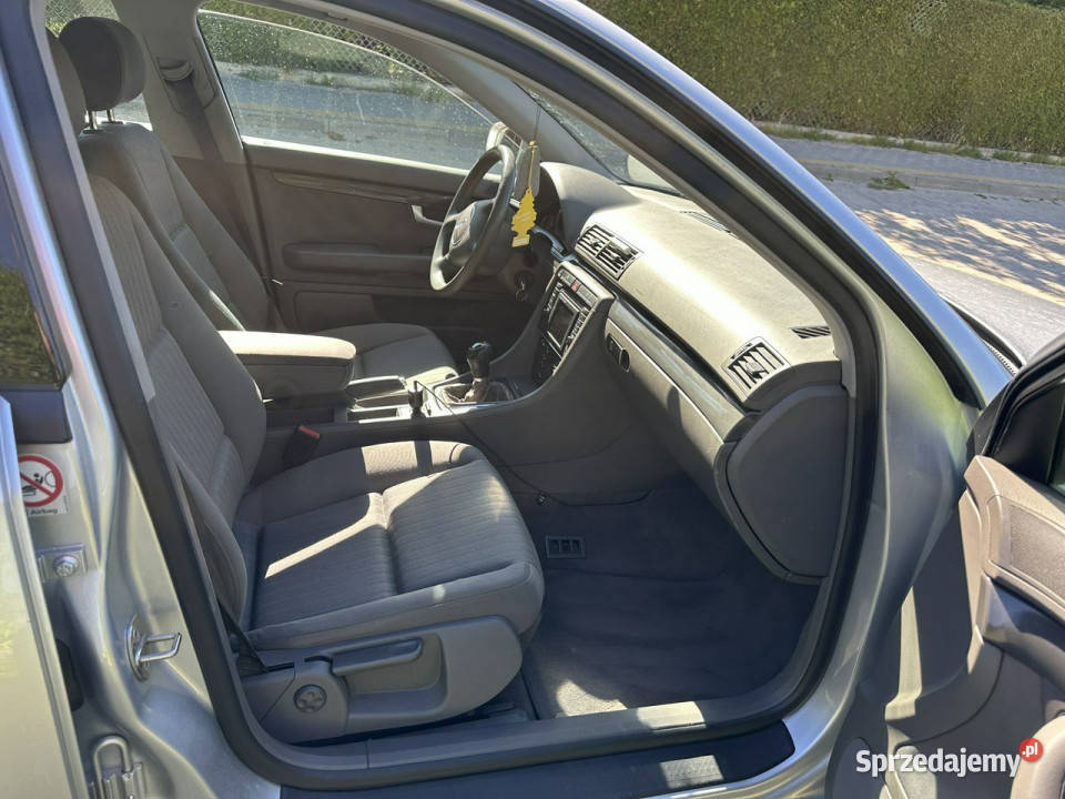 Audi A4 20 benzyna klimatronikkamera 4/5