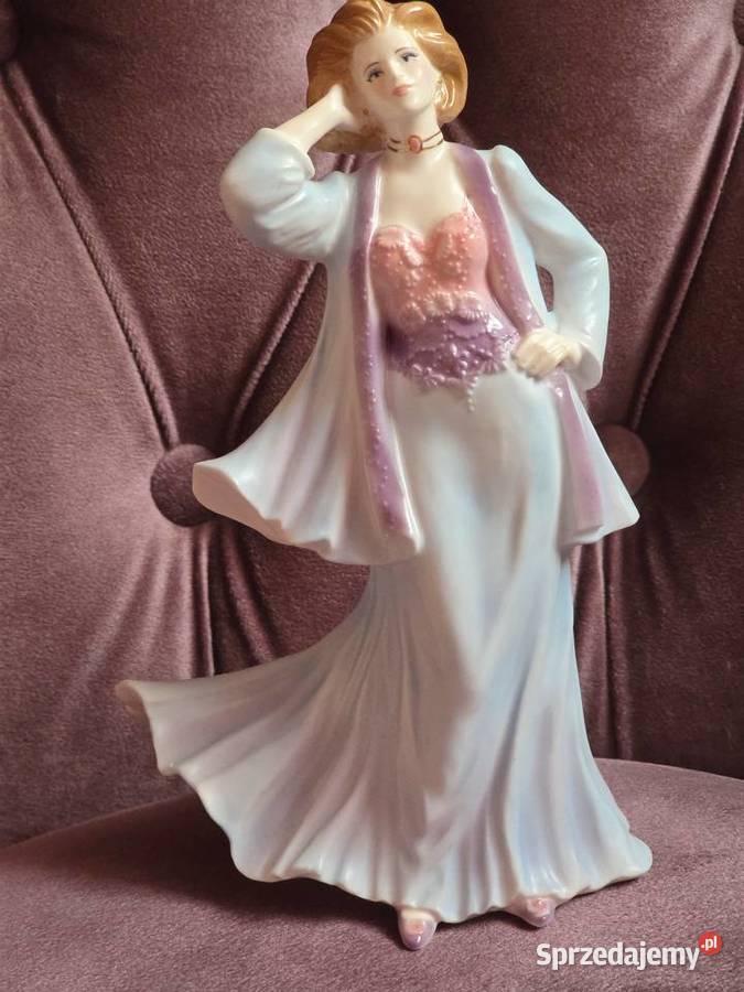 Przepiękne figurka Royal Worcester
