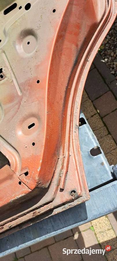 Drzwi prawy tył Mercedes W123 sedan Karoseria Luzino sprzedam