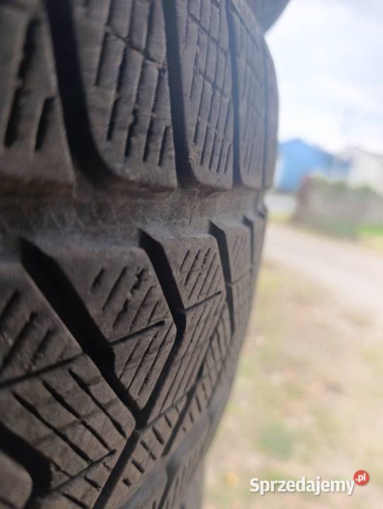 25555R20 Opony Zima 4 PIRELLI 2555520 SCORPION