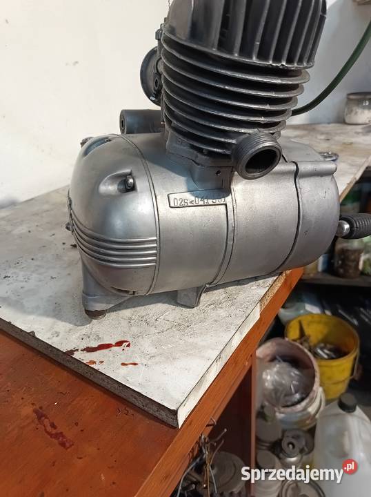 Silnik motorynka 025