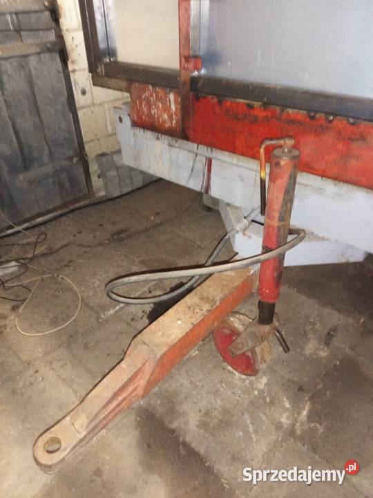 Przyczepa wywrotka 3 strony jednoosiowa 6 t Iłża