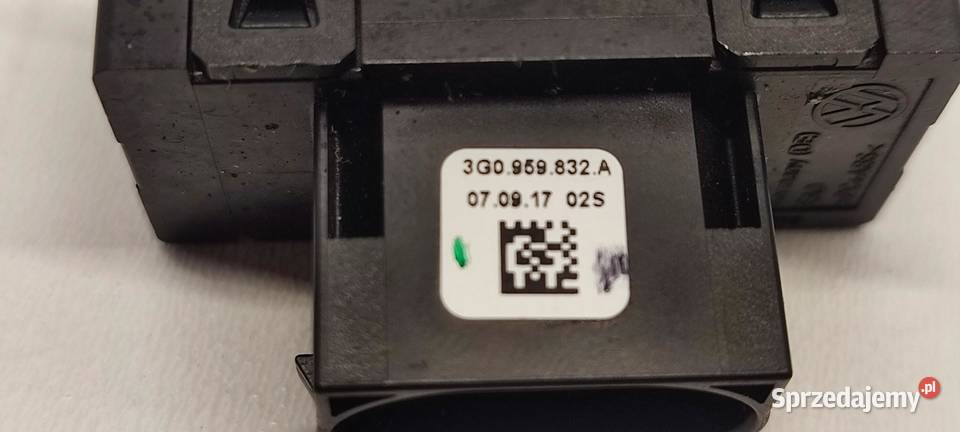 VW TIGUAN II PRZYCISK KLAPY BAGAŻNIKA 3G0959832A sprzedam