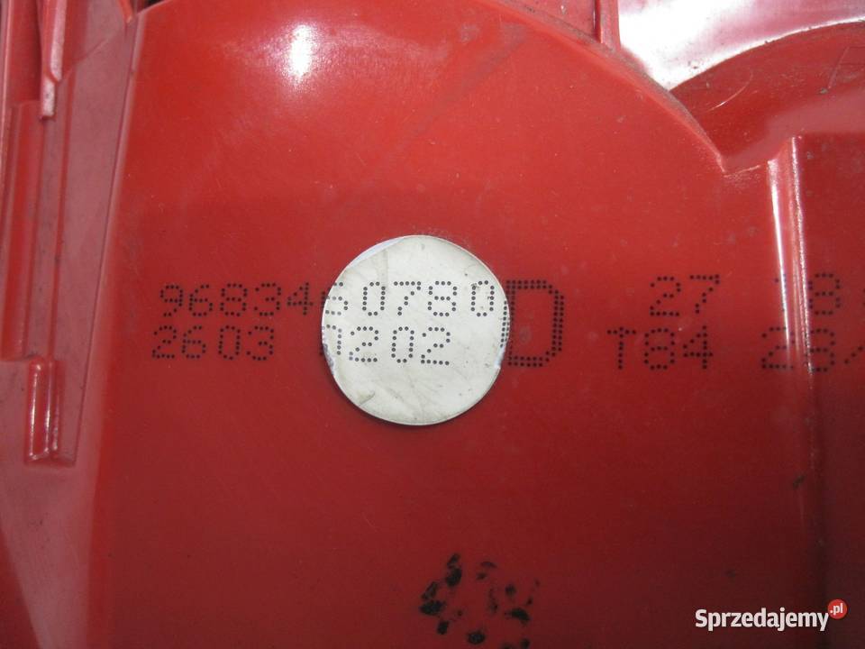 PEUGEOT 3008 I 12r lampa prawa tył 9683460780 Kielce sprzedam