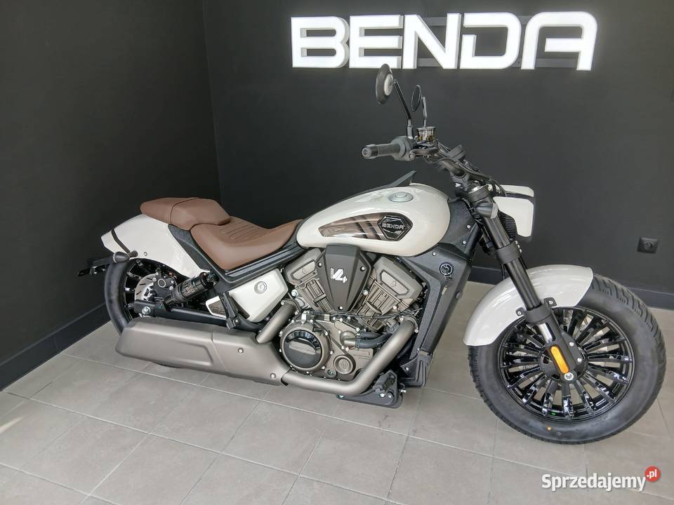 Benda Dark Flag Commander 500 Mystic White 2026 Nowy Sącz