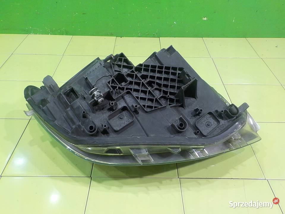 BMW 1 F21 13r 1115 HB 3D lampa lewa przod osobowe Suków sprzedam